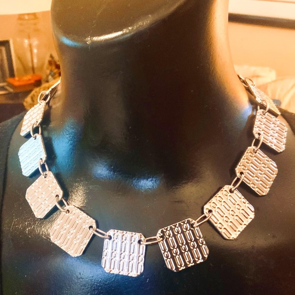 CHRISTIAN SIRIANO SIVER NECKLACE ⭐️ NWT⭐️ Stunning STATEMENT NECKLACE⭐️NEW W/TAG - Picture 1 of 11